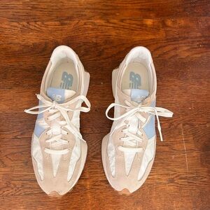 EUC New Balance 327 Sneakers